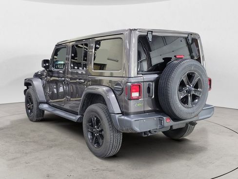 Used 2020 Jeep Wrangler Unlimited Sahara image 3