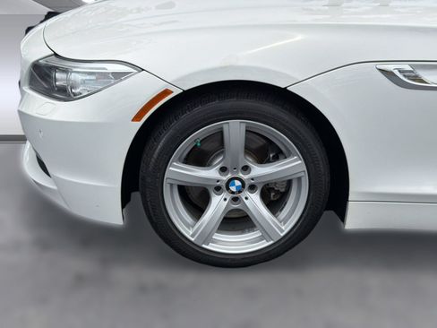 Used 2016 BMW Z4 sDrive28i RWD image 12