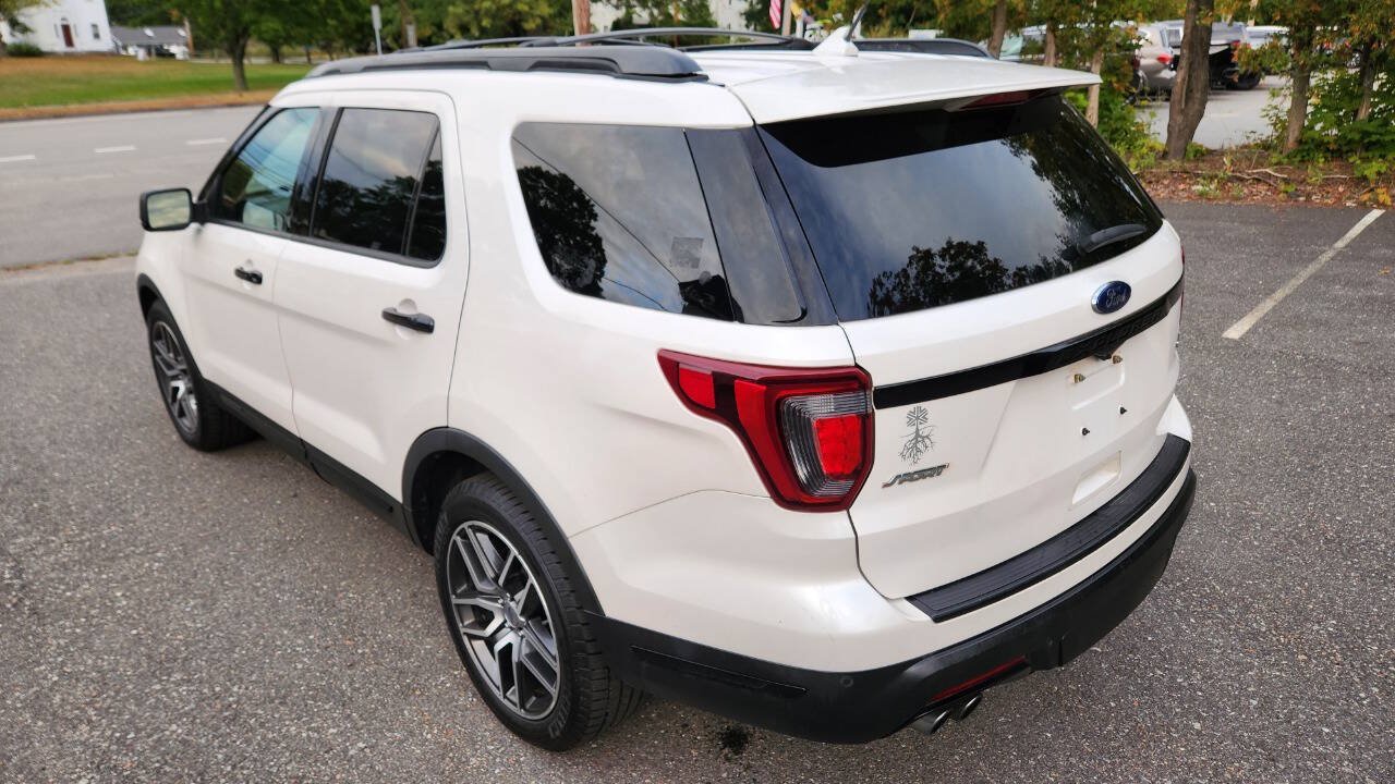Used 2018 Ford Explorer Sport w/ Equipment Group 401A AWD/4WD image 12