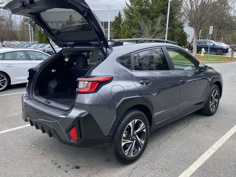 Used 2024 Subaru Crosstrek 2.0i Premium image 10