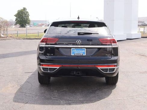 Certified 2023 Volkswagen Atlas Cross Sport SEL Premium R-Line image 6