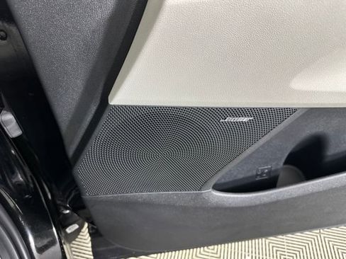 Used 2023 Kia Sorento SX Prestige image 30