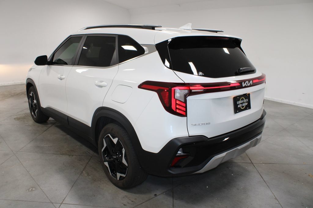 Used 2025 Kia Seltos EX w/ EX Sunroof Package FWD image 7