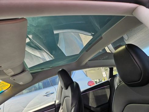 Used 2025 Tesla Model 3 Long Range RWD image 16
