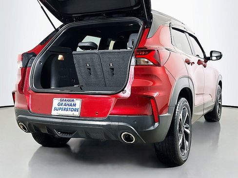 Used 2022 Chevrolet TrailBlazer RS w/ Technology Package image 26