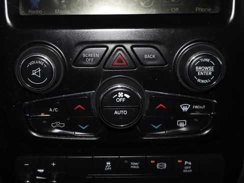 Used 2017 RAM 2500 SLT AWD/4WD image 27