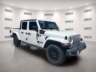 Used 2021 Jeep Gladiator Sport AWD/4WD video 1
