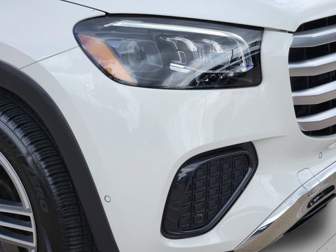 Certified 2025 Mercedes-Benz GLS 450 4MATIC image 28