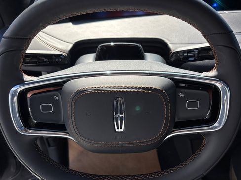 New 2025 Lincoln Navigator L Black Label image 15