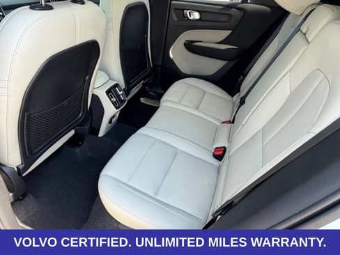 Certified 2026 Volvo XC40 B5 Plus AWD/4WD image 30