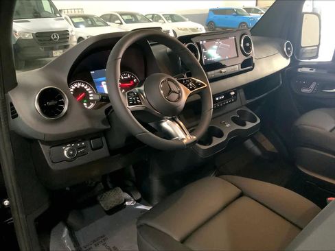 New 2026 Mercedes-Benz Sprinter 2500 image 18