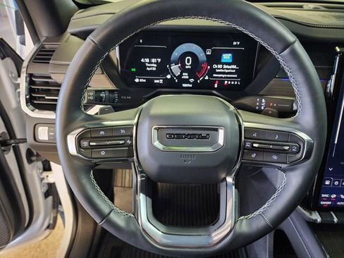 Certified 2025 GMC Acadia Denali w/ LPO, Floor Liner Package AWD/4WD image 25
