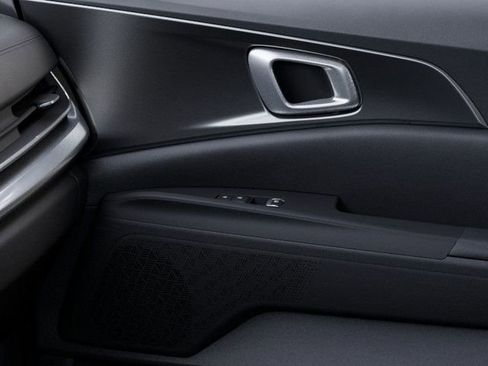 Used 2025 Kia Carnival SX w/ SX Dark Edition Package image 59