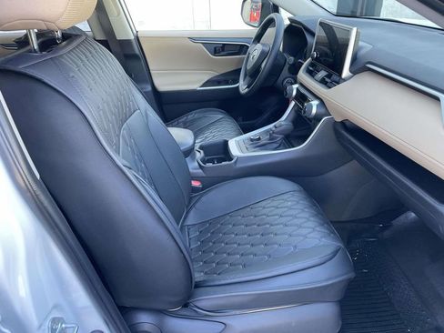 Used 2025 Toyota RAV4 LE image 46