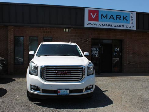 Used 2018 GMC Yukon SLT w/ Premium Edition AWD/4WD image 10