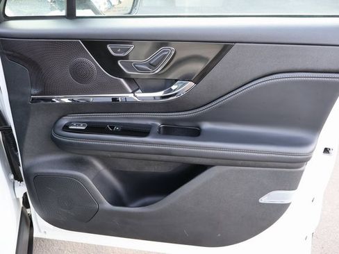 Used 2024 Lincoln Corsair Reserve w/ Equipment Group 201A image 18