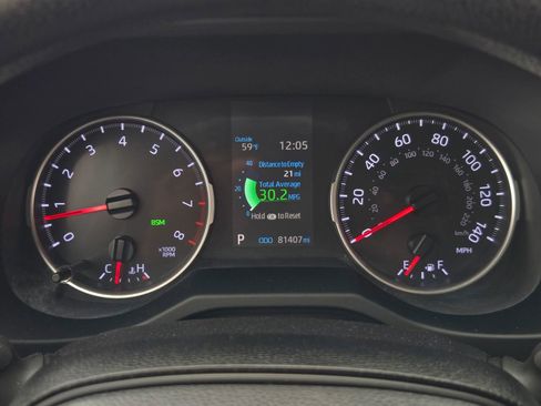 Used 2019 Toyota RAV4 LE image 31