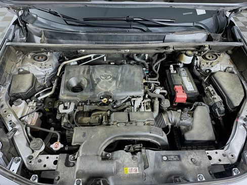 Used 2021 Toyota RAV4 LE FWD image 30