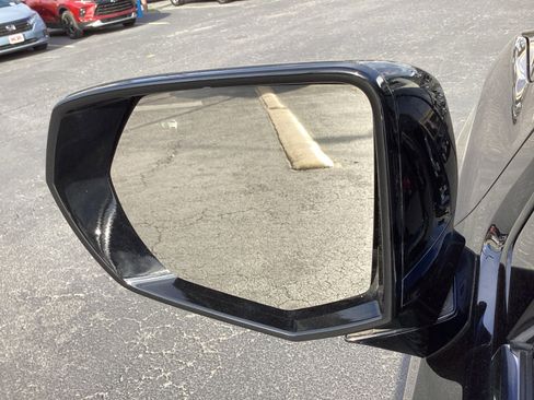 Used 2025 Chevrolet Tahoe LT image 35