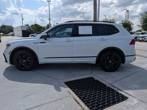 Certified 2023 Volkswagen Tiguan SE R-Line FWD image 6