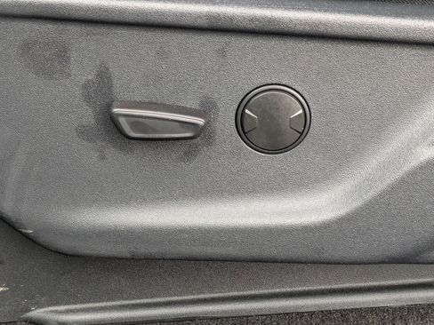 Used 2022 Ford F150 XLT w/ XLT Black Appearance Package image 21