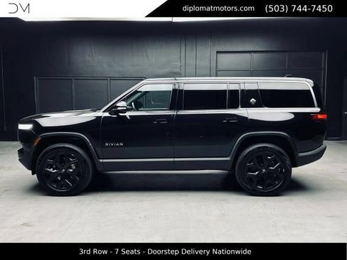 Used 2024 Rivian R1S Adventure AWD/4WD image 3