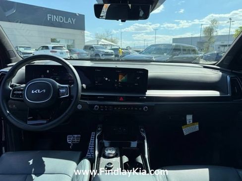 Certified 2025 Kia Sorento SX Prestige AWD/4WD image 10