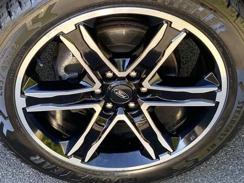 Used 2021 Ford Expedition Limited image 33