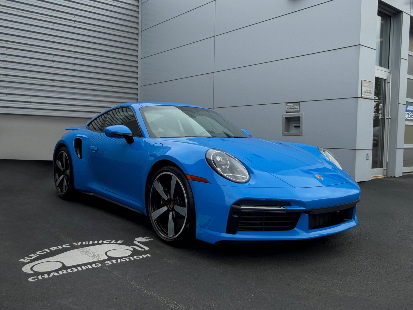 Certified 2022 Porsche 911 Turbo AWD/4WD image 7