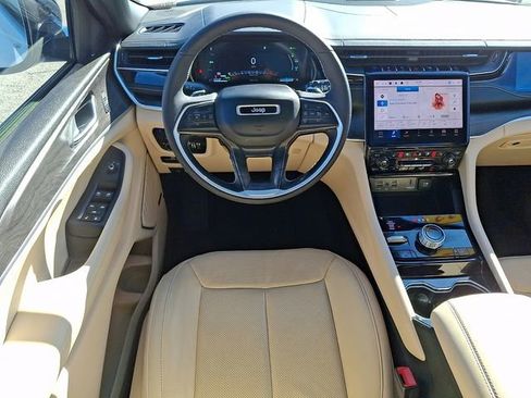 Used 2022 Jeep Grand Cherokee Limited 4xe w/ Luxury Tech Group II image 13