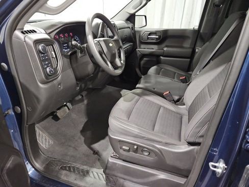 Used 2023 Chevrolet Silverado 1500 Custom image 10