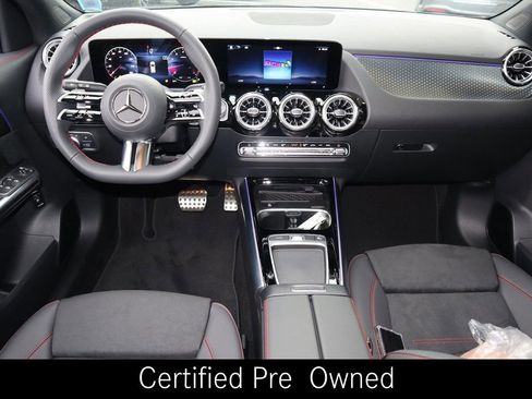 Used 2025 Mercedes-Benz GLA 250 4MATIC image 2