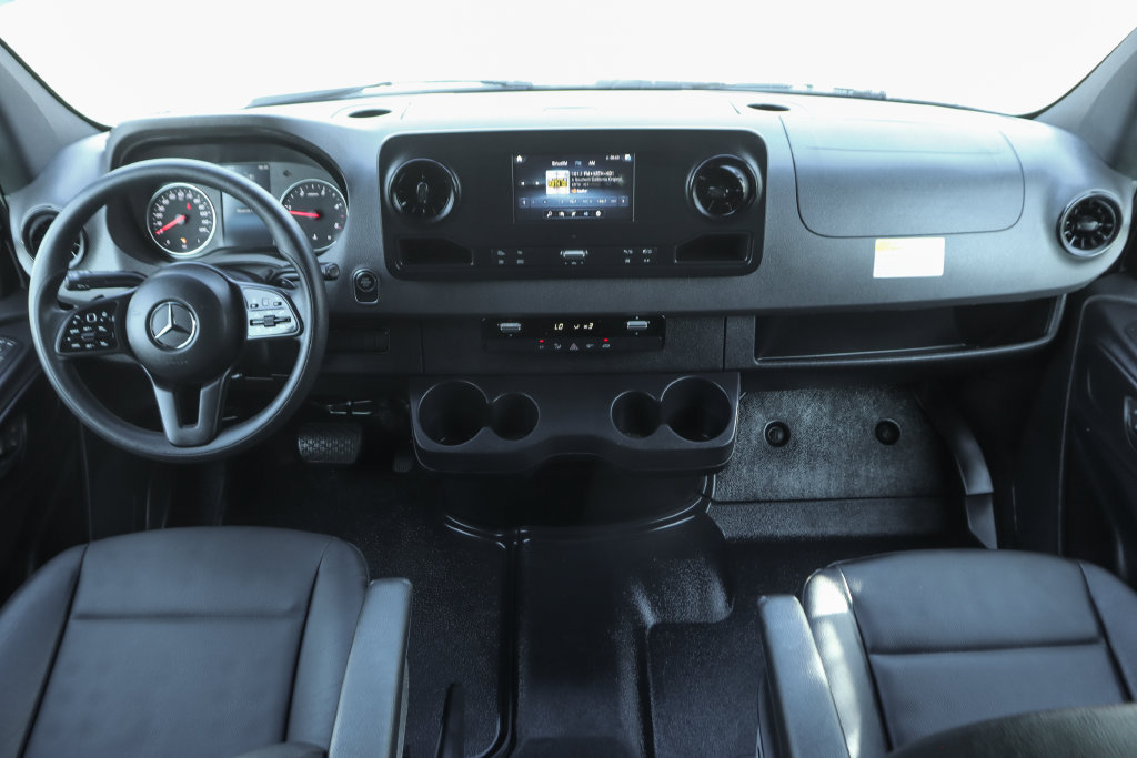 Used 2023 Mercedes-Benz Sprinter 2500 w/ Acoustic Package image 29
