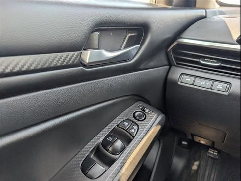 Used 2022 Nissan Altima 2.5 S FWD image 17
