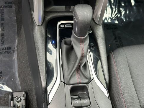 Used 2024 Toyota Corolla Cross AWD Hybrid image 17