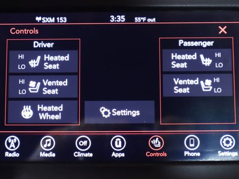 Used 2020 Dodge Charger SXT w/ Leather Interior Group RWD image 18