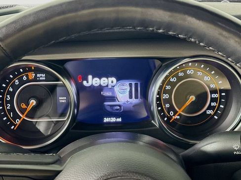 Used 2022 Jeep Gladiator Sport AWD/4WD image 16