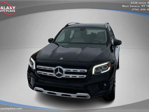 Used 2020 Mercedes-Benz GLB 250 4MATIC image 2