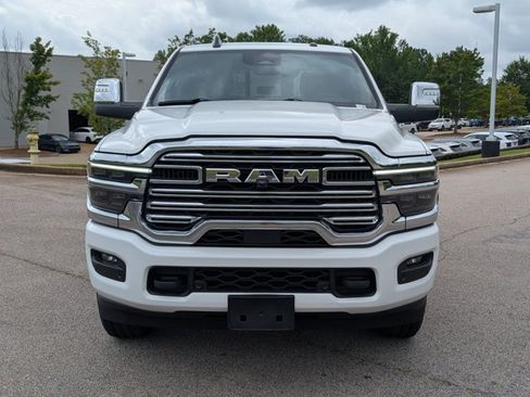 Used 2026 RAM 2500 Laramie AWD/4WD image 2