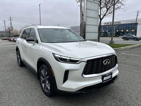 Certified 2023 INFINITI QX60 Luxe w/ Cargo Package image 2
