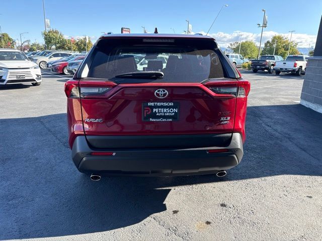 Used 2023 Toyota RAV4 XLE Premium AWD/4WD image 5
