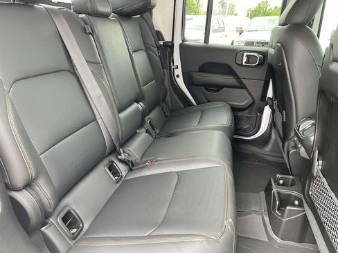 New 2025 Jeep Gladiator Sport w/ Premium Package image 31