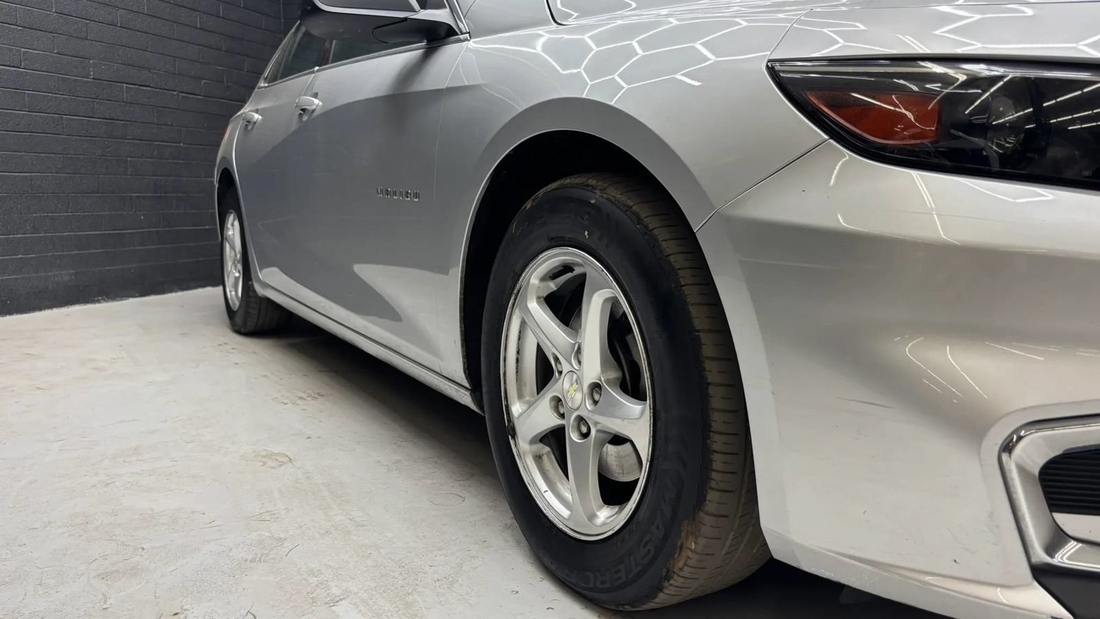 Used 2016 Chevrolet Malibu LS FWD image 5