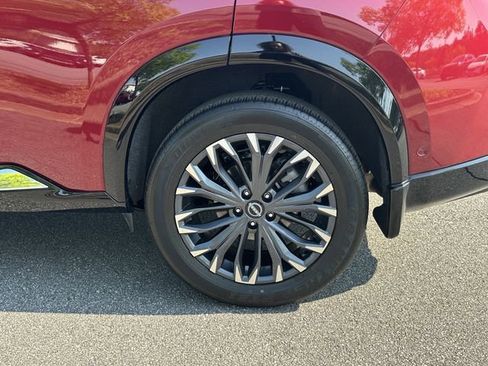 Certified 2025 Nissan Rogue Platinum AWD/4WD image 22