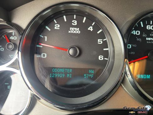 Used 2010 Chevrolet Silverado 2500 LT w/ Interior Plus Package AWD/4WD image 30