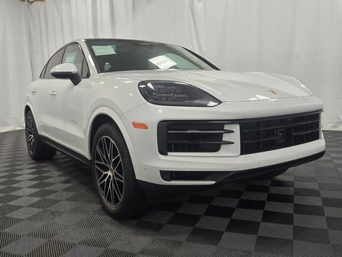New 2026 Porsche Cayenne Coupe image 9
