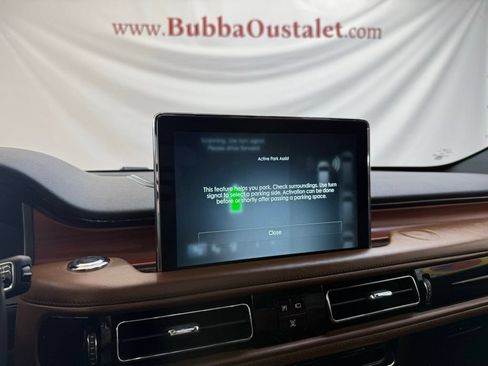 Used 2021 Lincoln Aviator Reserve w/ Equipment Group 201A RWD image 16