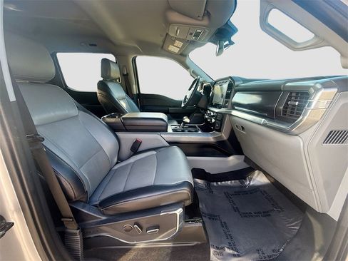 Used 2022 Ford F150 Lariat w/ Equipment Group 502A High image 29