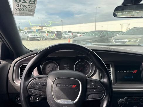 Used 2022 Dodge Charger SXT RWD image 23