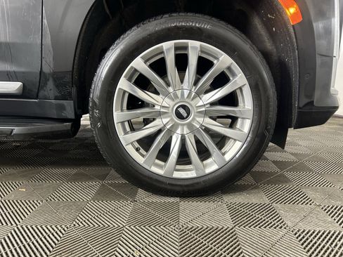 Used 2023 Cadillac Escalade Premium Luxury image 47